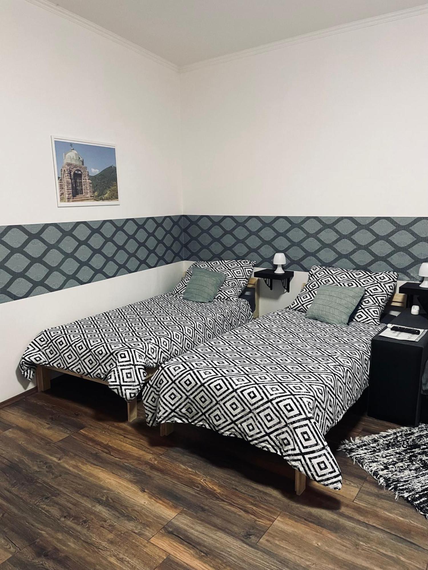 Mazli Vendeghaz Hotel Sátoraljaújhely Екстериор снимка